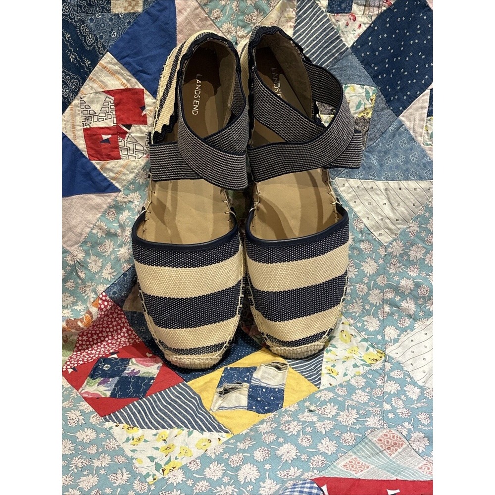 Lands' End Canvas Espadrilles Size 9.5 B Navy Blue Ecru Nautical Stripe Sandals - Picture 3 of 9